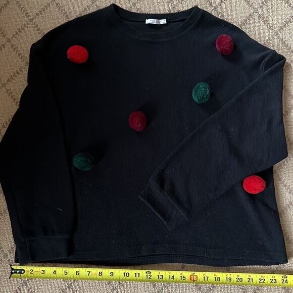 Zara Trafaluc black soft knit sweater w Pom poms M - Picture 3 of 5
